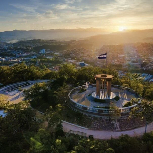 Monumento a la Paz - Cerro Juana Lainez